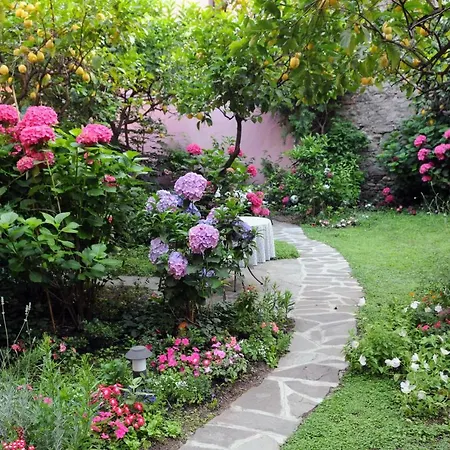 Il Giardino Incantato Guest house